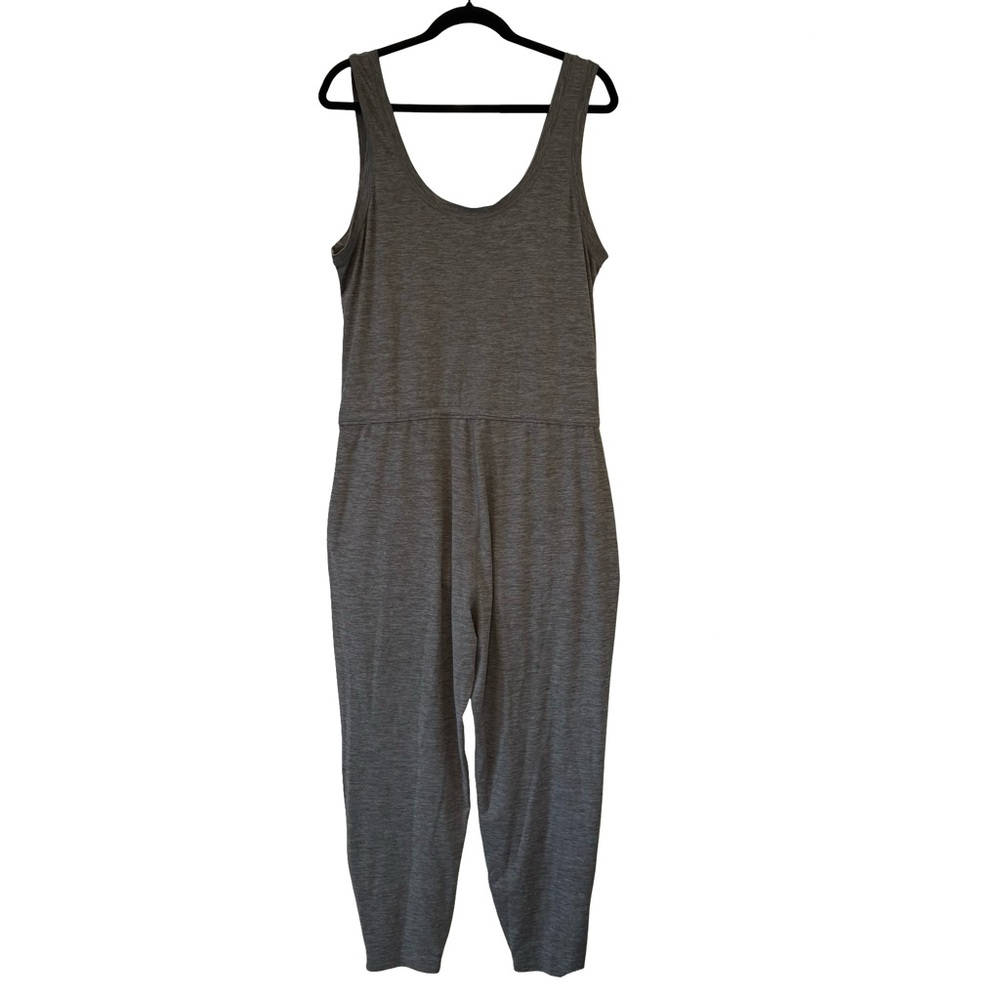 VUORI Lux At Ease Heathered Gray  Sleeveless Jumpsuit  Sz Lg - Picture 4 of 11